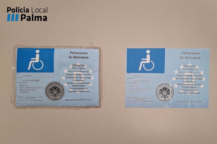 Tarjeta de aparcamiento para personas con movilidad reducida falsificada.