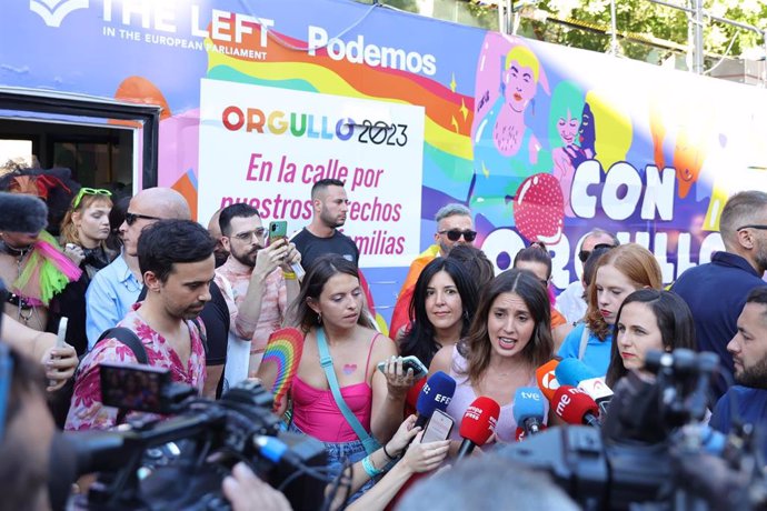 Archivo - La exministra de Igualdad, Irene Montero, durante la manifestación del Orgullo LGTBI+ 