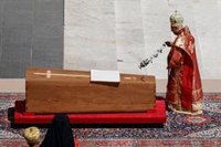 El cónclave para elegir al nuevo Papa comenzará el 7 de mayo