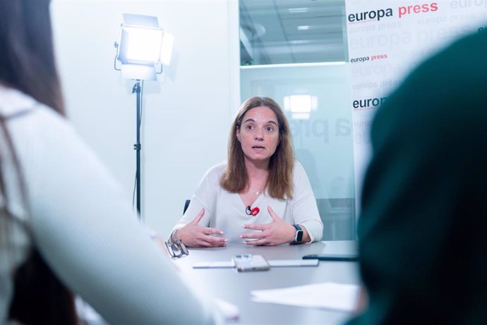 Archivo - La alcaldesa de Getafe, Sara Hernández, durante una entrevista para Europa Press, a 13 de febrero de 2025, en Madrid (España). 