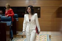 Ayuso informa a los portavoces de los grupos parlamentarios de la situación actual de la región tras el apagón