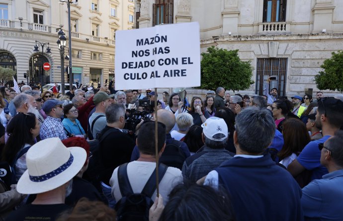 Suspensión de la séptima manifestación contra Mazón