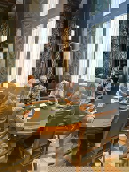 El 'president' de la Generalitat, Carlos Mazón, mantiene una reunión de seguimiento y evolución de la situación provocada por el apagón, en el Palau de la Generalitat