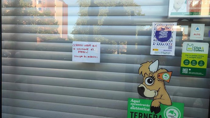 Un comercio cerrado por el apagón de electricidad