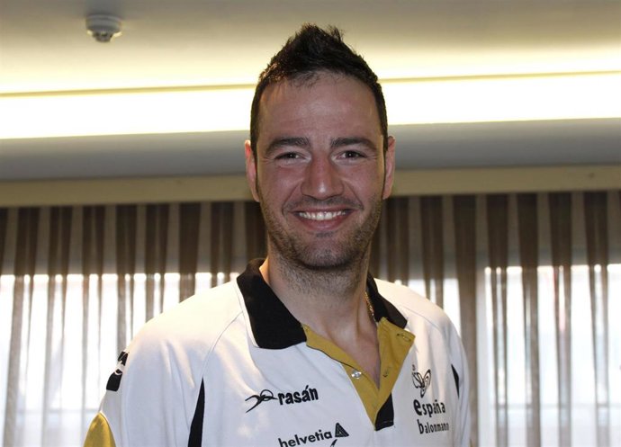 Archivo - Iker Romero en una foto de archivo en su época de jugador