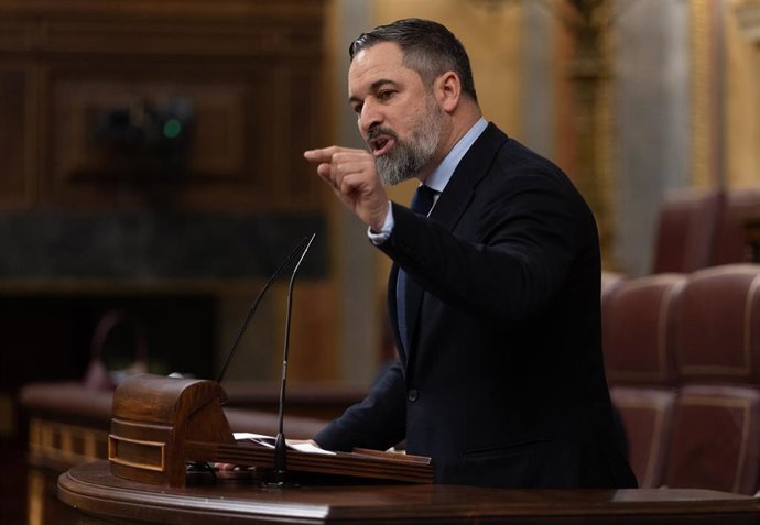 Archivo - El presidente de VOX, Santiago Abascal, interviene durante una sesión plenaria en el Congreso de los Diputados.