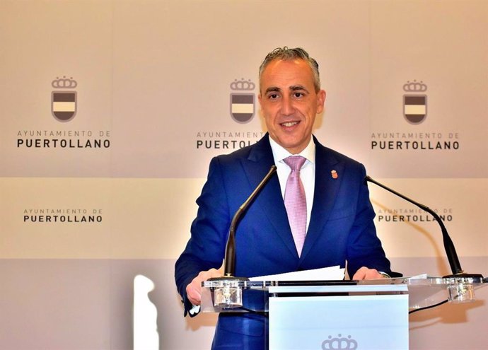 Archivo - El alcalde de Puertollano (Ciudad Real), Miguel Ángel Ruiz, en foto de archivo
