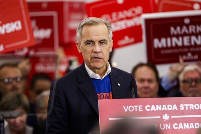 O primeiro-ministro do Canadá e líder do Partido Liberal, Mark Carney, durante um comício de campanha em Edmonton (arquivo).