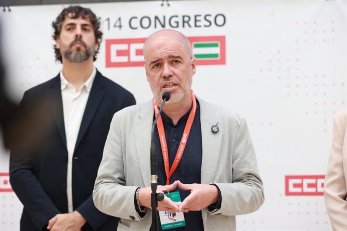 El secretario general de CCOO, Unai Sordo, al asitir al inicio del XIV Congreso de CCOO Andalucía. A 28 de abril de 2025, en Sevilla (Andalucía, España). (Foto de archivo).