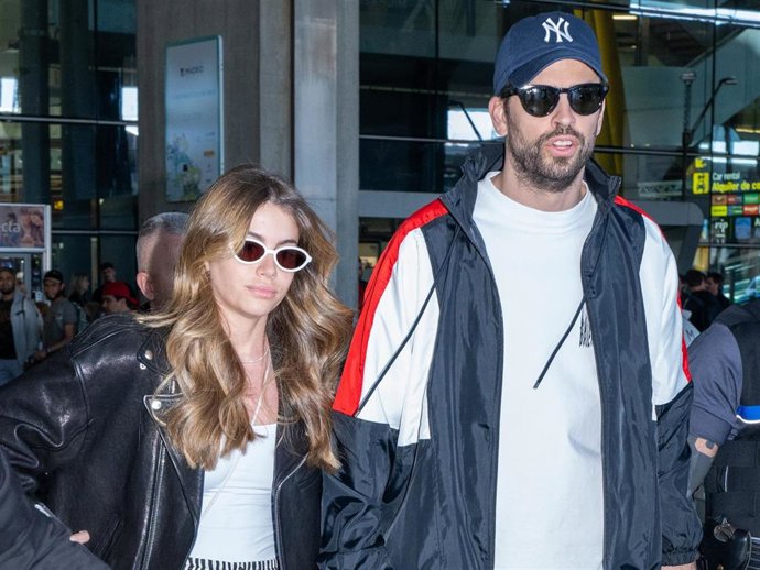 Archivo - Clara Chía y Gerard Piqué en una imagen de archivo