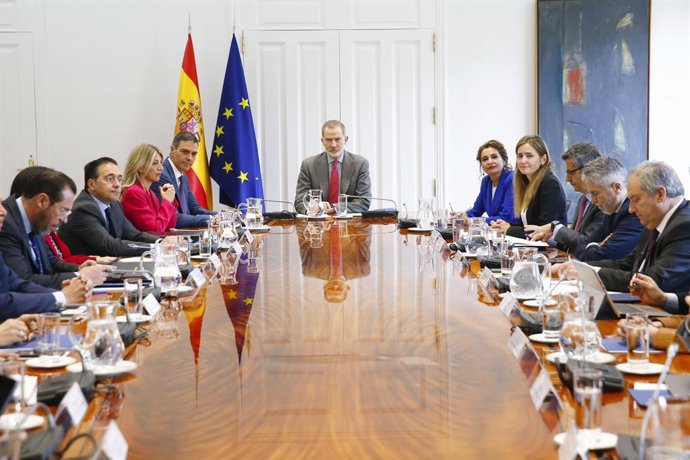 O Rei Felipe VI preside a reunião do Conselho de Segurança Nacional no Palácio Moncloa. Madri, 29 de abril de 2025.
