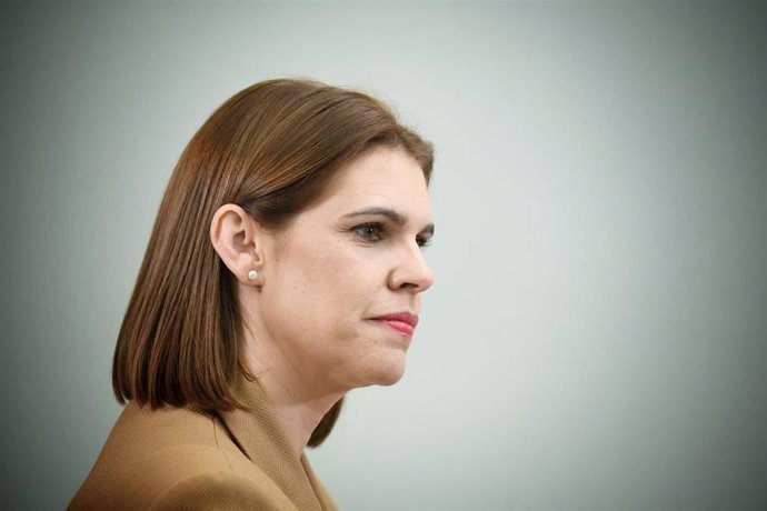 Archivo - La alcaldesa de Alcalá de Henares y presidenta de la Federación de Municipios de Madrid (FMM), Judith Piquet Flores, posa tras una entrevista para Europa Press, en su sede, a 10 de enero de 2024, en Madrid (España). 