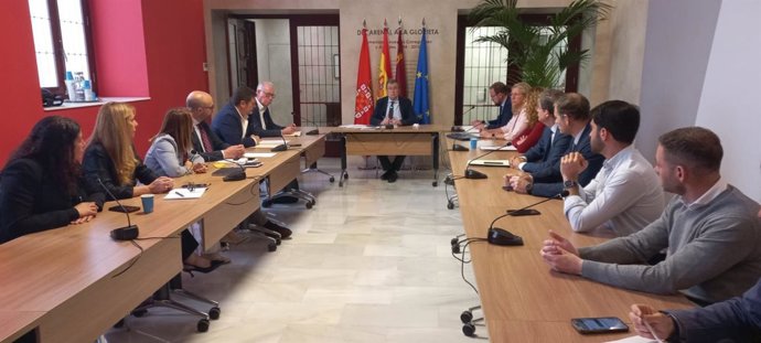 Comité operativo presidido por el alcalde de Murcia, José Ballesta, por el apagón eléctrico registrado en la Península este lunes
