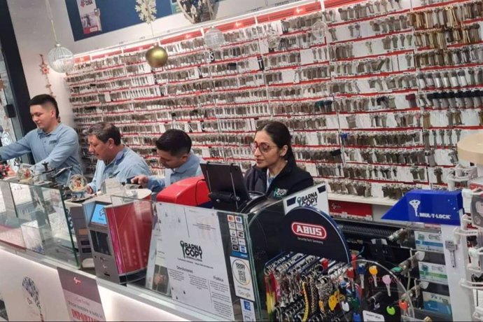 Duplicado de llaves y mandos de garaje en Barcelona, la solución rápida y segura de Barnacopy