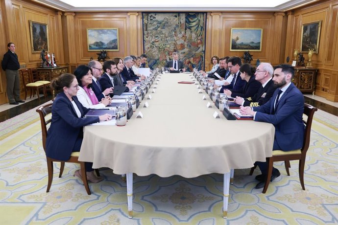 Reunião do Conselho de Segurança Nacional, no Palácio La Zarzuela, em 24 de abril de 2025, em Madri (Espanha). Esse órgão se reúne por iniciativa do Presidente do Governo pelo menos a cada dois meses ou sempre que necessário.