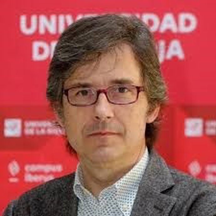 El escritor y guionista Bernardo Sánchez