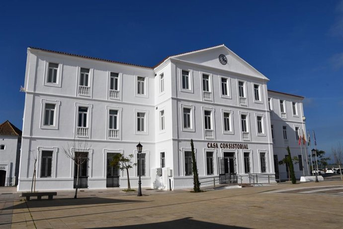 Fachada del Ayuntamiento de San Roque (Cádiz).