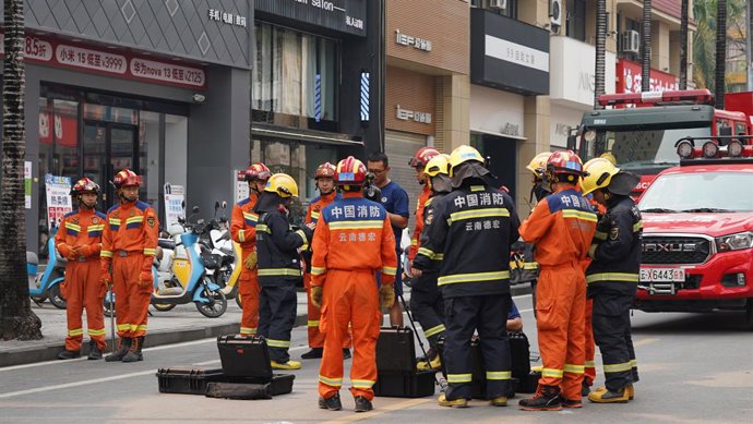 Archivo - Arquivo - Imagem de arquivo de bombeiros na China.