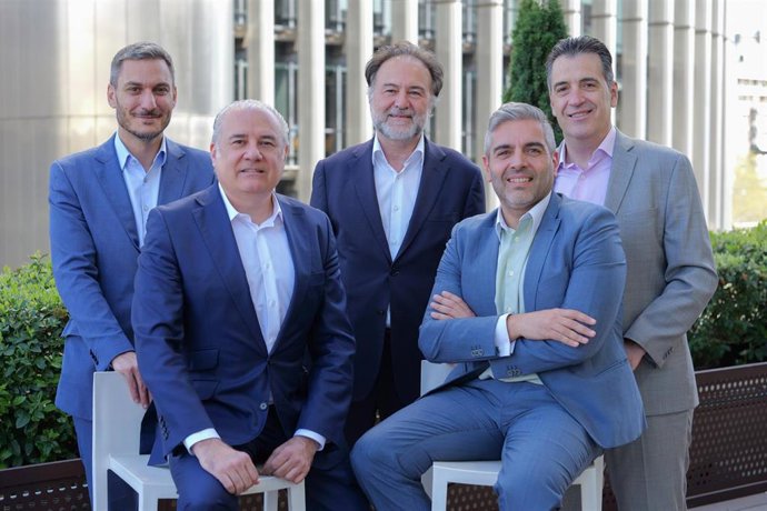 Auren y Estudio Jurídico V2C Abogados alcanzan un acuerdo de integración