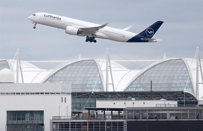 Archivo - Avión de Lufthansa. 