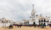 El Santuario de El Rocío (Huelva) reabre este martes tras cerrar a las visitas a mediodía del lunes