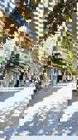 Desprendimiento de fachada en Gran Vía