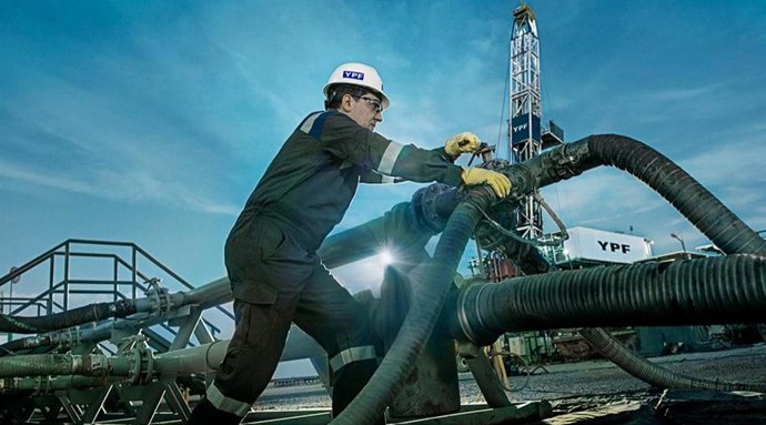 Archivo - YPF