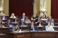 El Parlament rechaza una moción socialista en materia turística, que el PP califica de "pataleta"