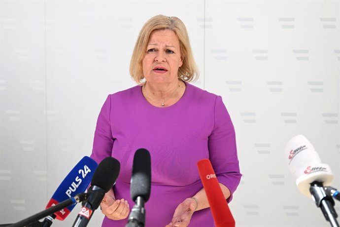 28 April 2025, Austria, Krems: German Interior Minister Nancy Faeser speaks to the media at the working meeting of German-speaking Interior Ministers in Krems. Photo: Helmut Fohringer/APA/dpa
