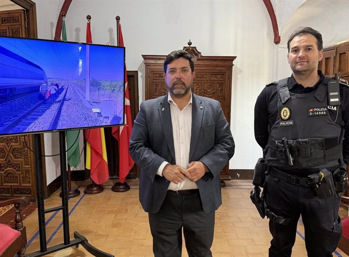 El alcalde de Lora Informa de las incidencias en la localidad