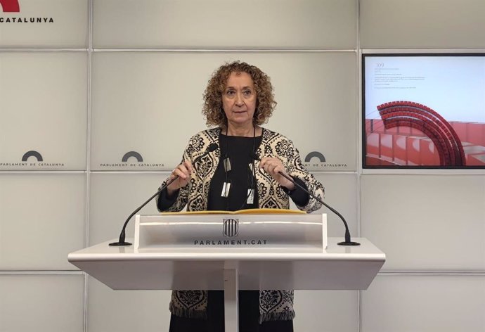 La consellera de Territorio en funciones de la Generalitat, Ester Capella, y la consejera delegada del Institut Català de Finances (ICF), Vanessa Servera.