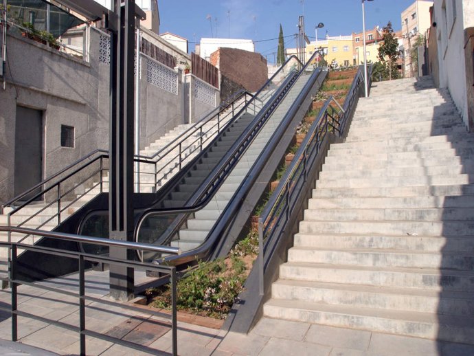 Escalera mecánica en Santa Coloma de Gramenet (Barcelona)