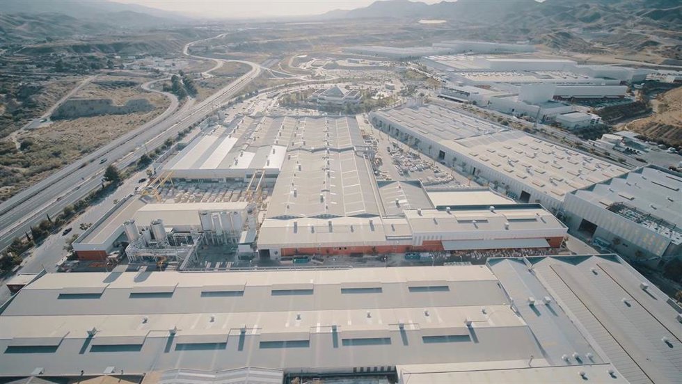 Archivo - Parque Industrial del Grupo Cosentino, en Cantoria (Almería)