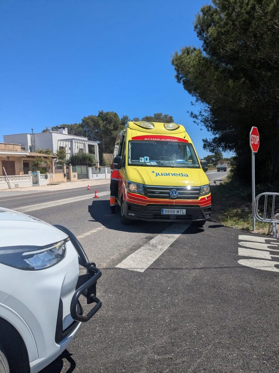 La ambulancia, en el lugar del siniestro.