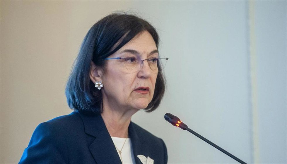 Archivo - La presidenta de la CNMC, Cani Fernández