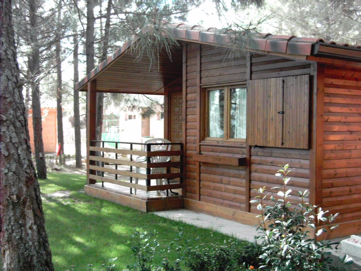 Las pernoctaciones en alojamientos turísticos extrahoteleros cayeron un 24% en marzo en Extremadura por la Semana Santa