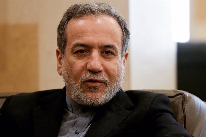 Archivo - El ministro de Exteriores de Irán, Abbas Araqchi, durante una reunión en la capital de Líbano, Beirut (archivo)