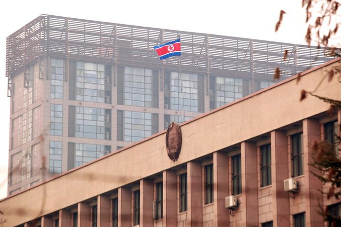 Archivo - Arquivo - Imagem de arquivo de uma bandeira norte-coreana.