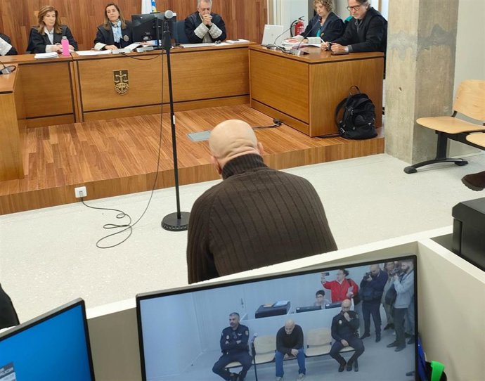 Miguel Ángel F.D., condenado a 16 años y 2 meses de prisión por robar un coche en Vigo con una madre y sus dos hijos dentro.