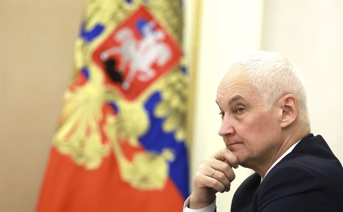 Archivo - Arquivo - O ministro da Defesa da Rússia, Andrei Belousov, durante uma reunião no Kremlin em maio de 2024 (arquivo)