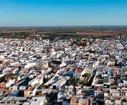 El alcalde de Brenes señala "un problema social y de integración" tras la polémica por un vídeo viral