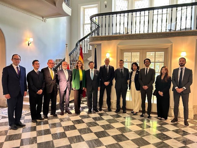 La Junta promociona en Japón los recursos turísticos y culturales e intenta abrir el mercado para exportaciones.