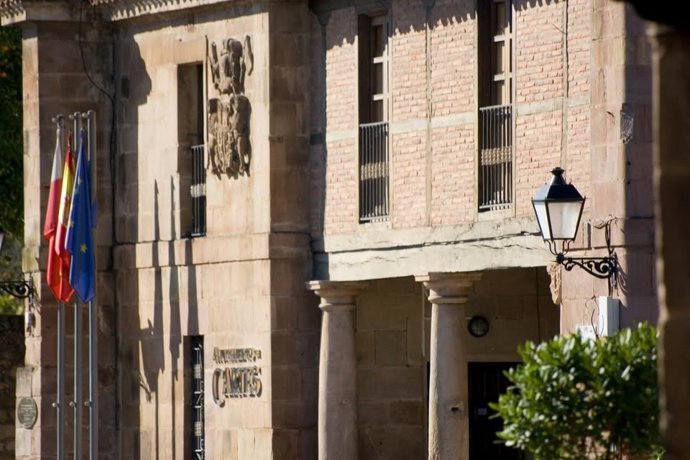 Fachada del Ayuntamiento de Cartes