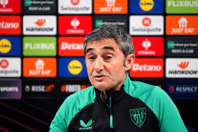 09 April 2025, United Kingdom, Glasgow: Athletic Bilbao manager Ernesto Valverde attends a press conference at Ibrox Stadium, ahead of Thursday's UEFA Europa League quarter final first leg soccer match against Rangers FC. Photo: Jane Barlow/PA Wire/dpa