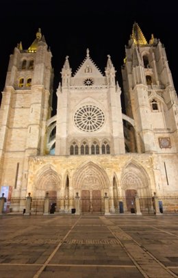 Facahada de la Catedral de León.