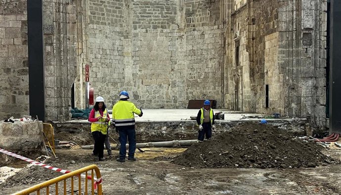Obras en el Monasterio de San Juan de Burgos.