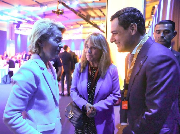 El presidente del PP-A y de la Junta de Andalucía, Juanma Moreno, en el Congreso del PP Europeo (PPE) en Valencia.