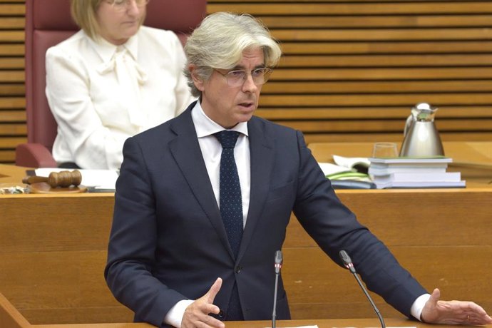 Archivo - Arxiu - El secretari autonòmic d'Indústria, Comerç i Consum, Felipe Carrasco