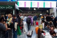 Un total de 48.638 pasajeros de Renfe se vieron afectados por el apagón, de los que 26.000 fueron reubicados
