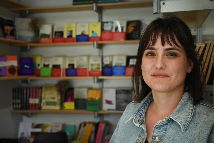 La Primera y Nöstlinger son dos pequeñas librerías de València dirigidas por mujeres y con una "marcadísima personalidad" que estrenan presencia en la Fira del Llibre de València.